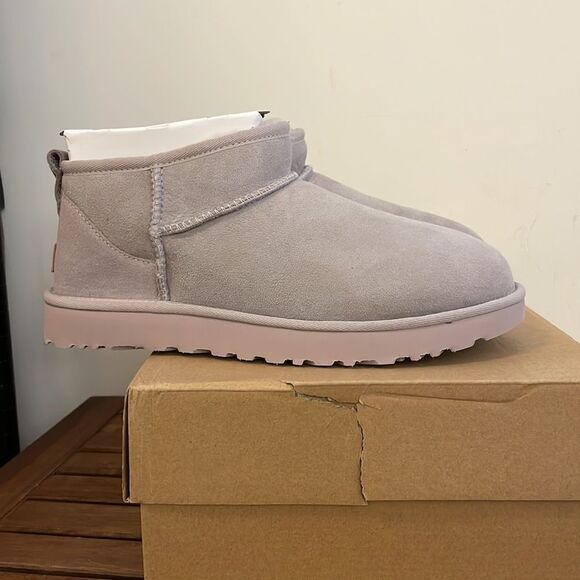 UGG Classic Ultra Mini Booties Pale Smoke USA Women 11/UK 9/EU 42 - Picture 7 of 13